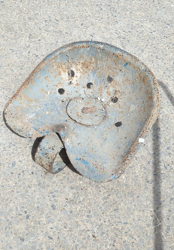 Tractor seat vintage - seat,